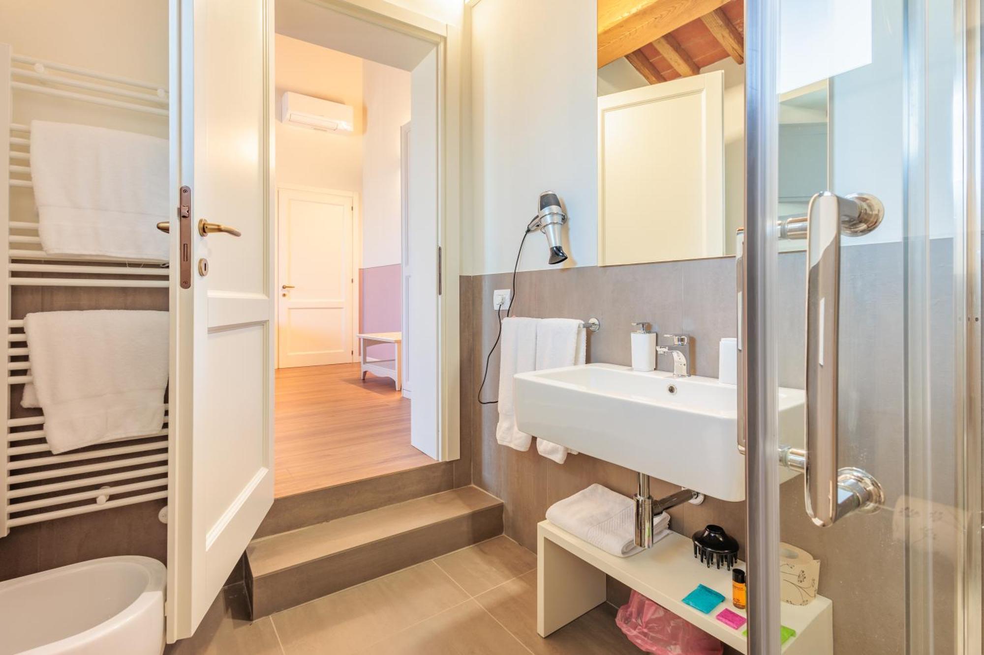 Podere La Doccia Farm stay *